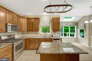 47165 Timberland Pl, Sterling, VA 20165 - Photo 3