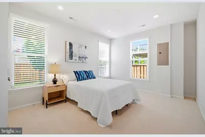 23489 Epperson Square, Brambleton, VA 20148 - Photo 29
