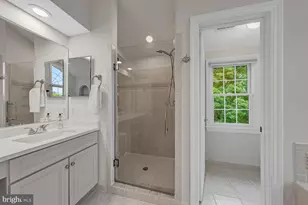 43079 Lago Gallerie Ct, Ashburn, VA 20148 - Photo 75