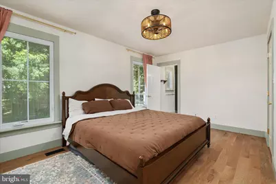 210 S Hughes Street, Hamilton, VA 20158 - Photo 9