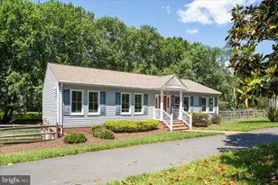 210 S Hughes St, Hamilton, VA 20158 - Photo 17