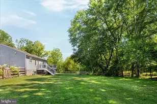 210 S Hughes St, Hamilton, VA 20158 - Photo 25