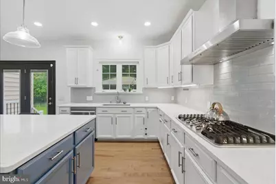 42414 Pine Forest Drive, Chantilly, VA 20152 - Photo 25