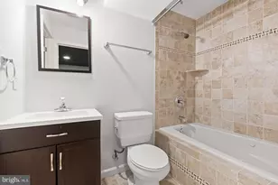 22561 Howardsville Woods Ct, Ashburn, VA 20148 - Photo 49