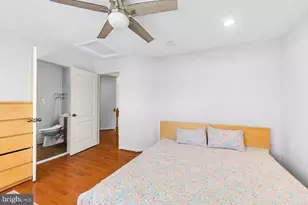 22561 Howardsville Woods Ct, Ashburn, VA 20148 - Photo 33