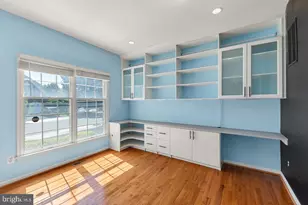 22561 Howardsville Woods Ct, Ashburn, VA 20148 - Photo 11