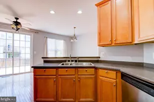 21939 Bramblebush Terrace, Broadlands, VA 20148 - Photo 7