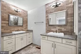 23387 Epperson Square, Brambleton, VA 20148 - Photo 37