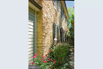 406 E Washington Street, Middleburg, VA 20117 - Photo 3