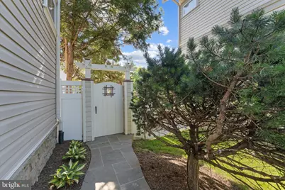 22826 Courtland Park Drive, Brambleton, VA 20148 - Photo 5