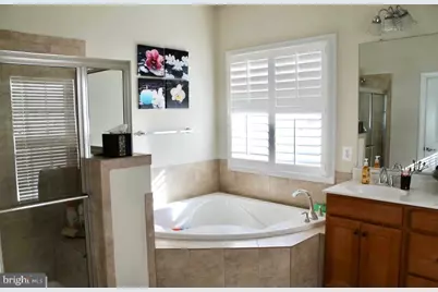 21697 Loganberry Terrace, Broadlands, VA 20148 - Photo 5