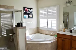 21697 Loganberry Terrace, Broadlands, VA 20148 - Photo 5
