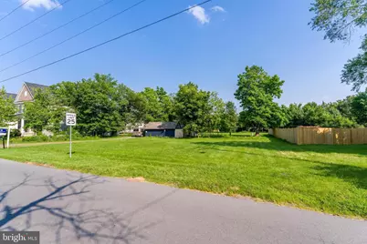 23 S Locust Street, Lovettsville, VA 20180 - Photo 7