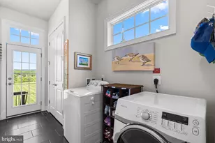 18585 Montague Pl, Purcellville, VA 20132 - Photo 25