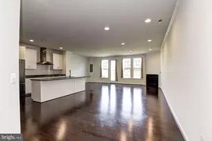 42524 Benfold Square, Brambleton, VA 20148 - Photo 9