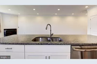 42524 Benfold Square, Brambleton, VA 20148 - Photo 17