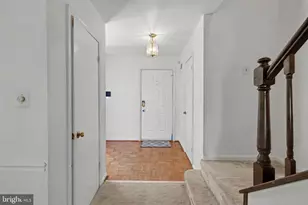 27 Aldridge Ct, Sterling, VA 20165 - Photo 5