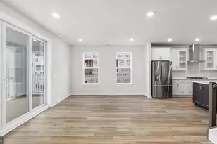 20816 Cloongee Ter, Dulles, VA 20166 - Photo 11