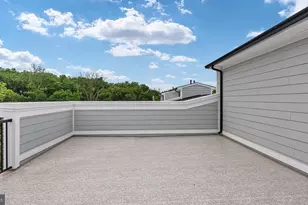 20816 Cloongee Ter, Dulles, VA 20166 - Photo 29