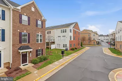 24594 Laurel Lake Terrace, Sterling, VA 20166 - Photo 3