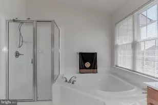 22616 Welborne Manor Square, Ashburn, VA 20148 - Photo 21