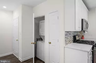 25300 Lake Mist Square, Chantilly, VA 20152 - Photo 31