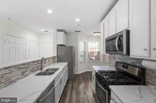 25300 Lake Mist Square, Chantilly, VA 20152 - Photo 27