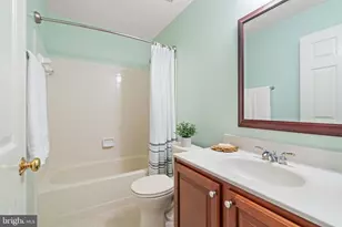 1801 Lisa Gaye Dr, Sterling, VA 20164 - Photo 23