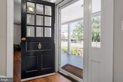 18 E Loudoun Street, Round Hill, VA 20141 - Photo 5