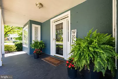 18 E Loudoun Street, Round Hill, VA 20141 - Photo 3