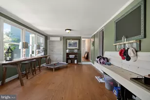 18 E Loudoun St, Round Hill, VA 20141 - Photo 23