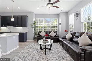 20385 Bowfonds St, Ashburn, VA 20147 - Photo 15