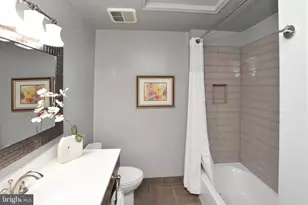 25474 Brickell Dr, Chantilly, VA 20152 - Photo 23