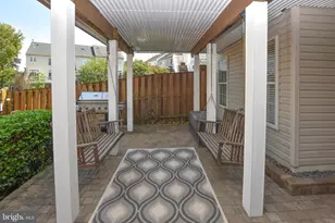 25474 Brickell Dr, Chantilly, VA 20152 - Photo 29