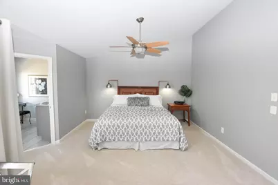 25474 Brickell Drive, Chantilly, VA 20152 - Photo 17