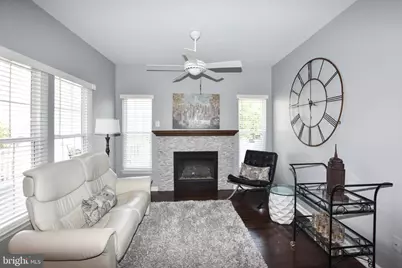25474 Brickell Drive, Chantilly, VA 20152 - Photo 5
