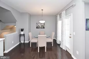 25474 Brickell Dr, Chantilly, VA 20152 - Photo 7
