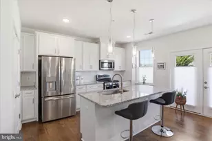 42851 Littlehales Terrace, Ashburn, VA 20148 - Photo 17