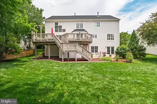 21603 Goodwin Ct, Broadlands, VA 20148 - Photo 9