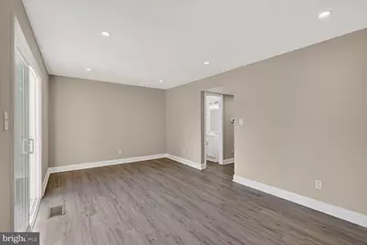 564 Crestwood Street SW, Leesburg, VA 20175 - Photo 5