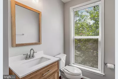 42274 Hampton Woods Terrace, Ashburn, VA 20148 - Photo 15