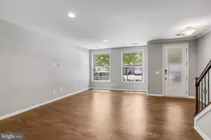 42274 Hampton Woods Terrace, Ashburn, VA 20148 - Photo 7