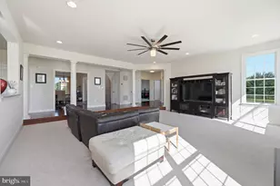 23222 Hemmingford Cir, Sterling, VA 20166 - Photo 11