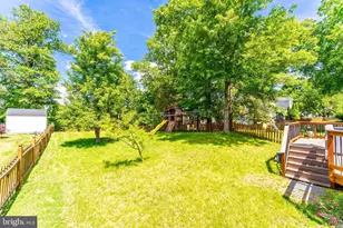 30 Fenton Wood Dr, Sterling, VA 20165 - Photo 33