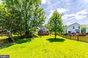 30 Fenton Wood Dr, Sterling, VA 20165 - Photo 39