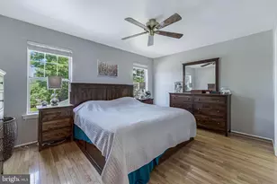 30 Fenton Wood Dr, Sterling, VA 20165 - Photo 25