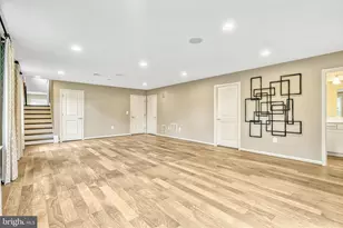 21491 Willow Breeze Sq, Ashburn, VA 20147 - Photo 15