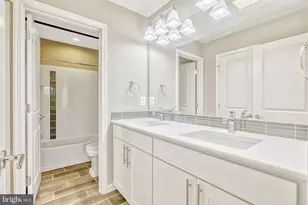 21491 Willow Breeze Sq, Ashburn, VA 20147 - Photo 25
