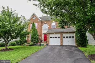42071 Pepperbush Pl, Aldie, VA 20105 - Photo 1