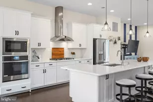 23072 Sullivans Cove Sq, Brambleton, VA 20148 - Photo 9